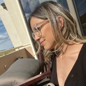 Meet your Posher, Justine